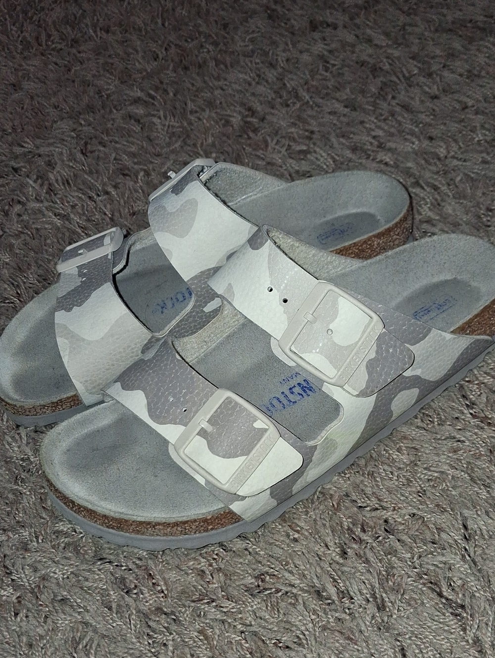 Women's Arizona Birkenstock Sandals Slides Size 37 6 6.5